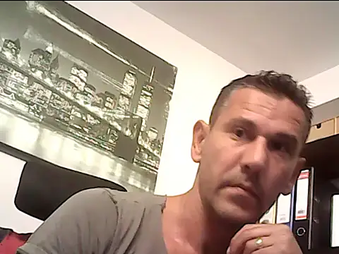 Snapshot of mastercharisma35 chatting on 09.18.25 mastercharisma35 online show from 09.18.25