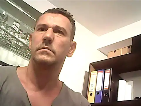 Snapshot of mastercharisma35 chatting on 09.19.25 mastercharisma35 online show from 09.19.25