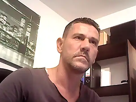 Snapshot of mastercharisma35 chatting on 10.11.25 mastercharisma35 online show from 10.11.25