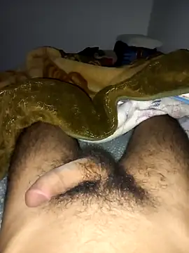 Snapshot of amin20cm chatting on 11.21.25 amin20cm online show from 11.21.25