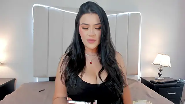 Snapshot of InnaVolkova chatting on 05.27.26 InnaVolkova online show from 05.27.26