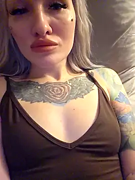 KateMonroe online show from 12.17.25