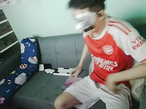 boyhigh1997 online show from 10.29.25