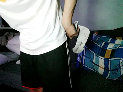 Snapshot of boyhigh1997 chatting on 03.02.26 boyhigh1997 online show from 03.02.26