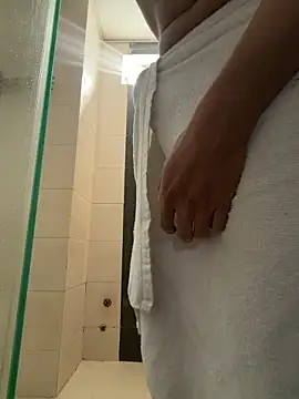 Snapshot of boyhigh1997 chatting on 03.18.26 boyhigh1997 online show from 03.18.26