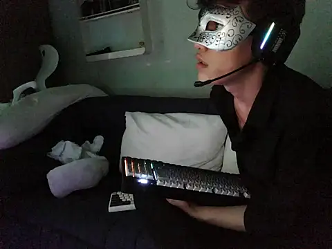 Snapshot of boyhigh1997 chatting on 03.23.26 boyhigh1997 online show from 03.23.26