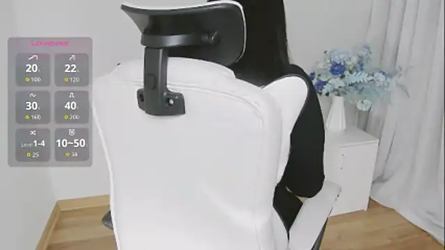 Snapshot of -Rose-Lucky- chatting on 02.09.26 -Rose-Lucky- online show from 02.09.26