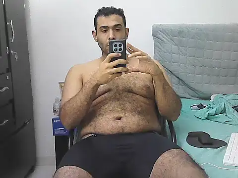 Snapshot of morenocabro10 chatting on 04.16.26 morenocabro10 online show from 04.16.26
