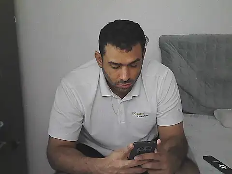 Snapshot of morenocabro10 chatting on 05.31.26 morenocabro10 online show from 05.31.26