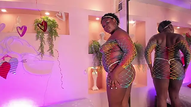 NanyMoreno online show from 02.12.26