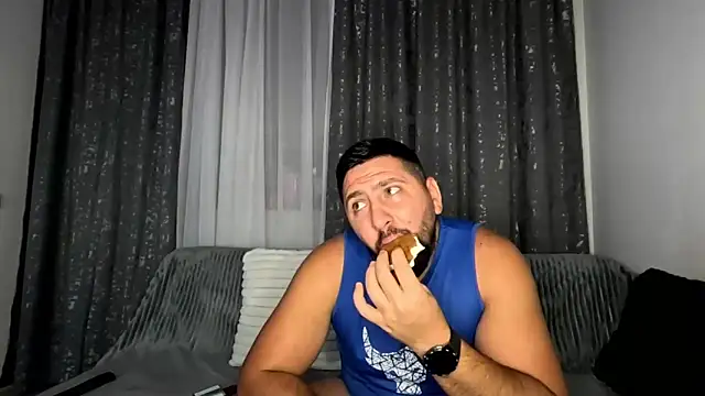 Gold Alpha Boy online show from 09.21.25