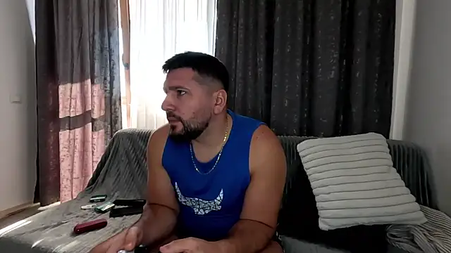 Gold Alpha Boy online show from 10.17.25