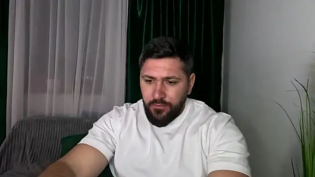 Gold Alpha Boy online show from 03.08.26