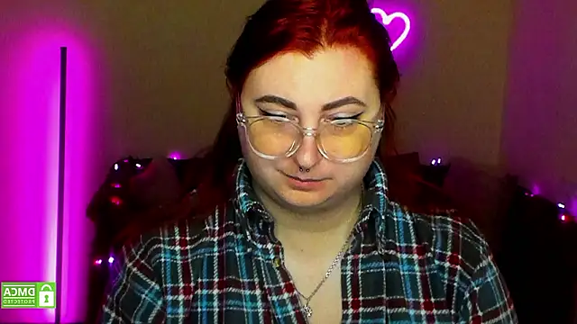 Snapshot of Alicia_love00 chatting on 02.02.26 Alicia love00 online show from 02.02.26