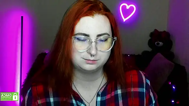 Snapshot of Alicia_love00 chatting on 02.07.26 Alicia love00 online show from 02.07.26