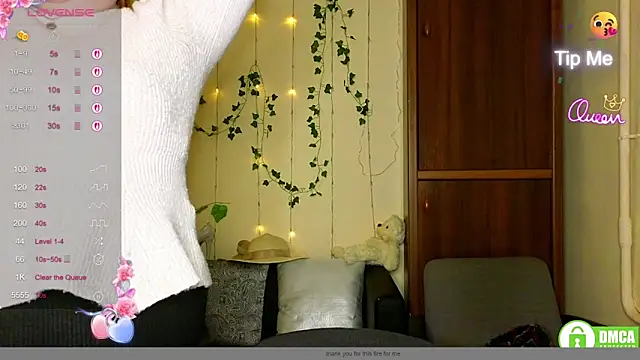 Snapshot of Alicia_love00 chatting on 02.14.26 Alicia love00 online show from 02.14.26