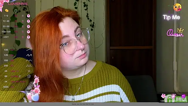 Snapshot of Alicia_love00 chatting on 02.15.26 Alicia love00 online show from 02.15.26