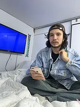 Luxx 14 online show from 10.31.25