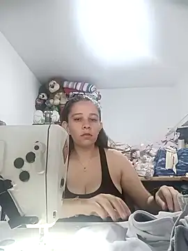 Isabella5 Brown  online show from 12.04.25