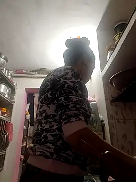 ISHANI-SINGH online show from 02.02.26