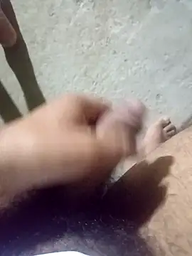 Snapshot of jocafe1995 chatting on 12.18.25 jocafe1995 online show from 12.18.25