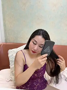 Snapshot of Candice888 chatting on 05.18.26 Candice888 online show from 05.18.26