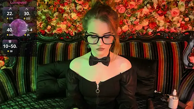 Snapshot of EllieMori chatting on 02.28.26 EllieMori online show from 02.28.26