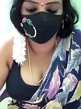 Snapshot of yoga-mithraa chatting on 11.15.25 yoga-mithraa online show from 11.15.25