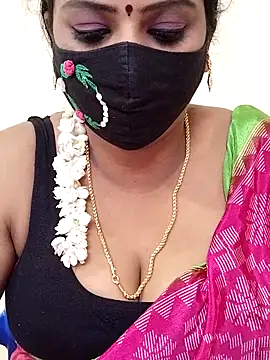 Snapshot of yoga-mithraa chatting on 11.16.25 yoga-mithraa online show from 11.16.25