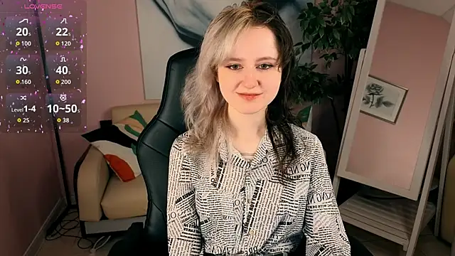 girl next doorr online show from 06.20.26