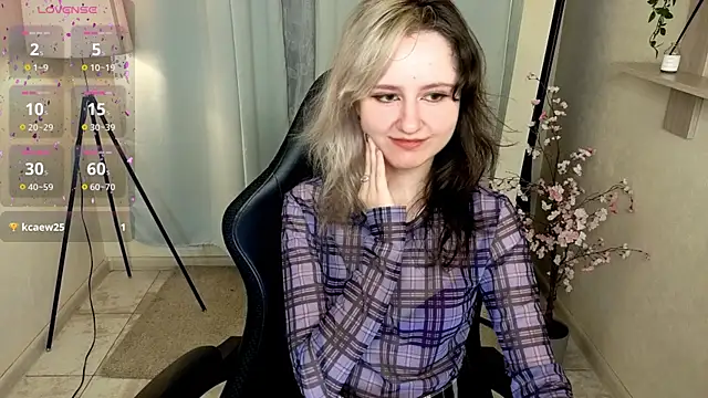 girl next doorr online show from 06.28.26