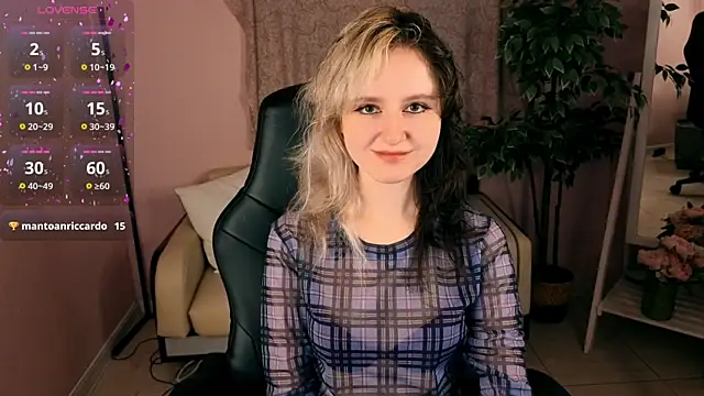girl next doorr online show from 07.05.26