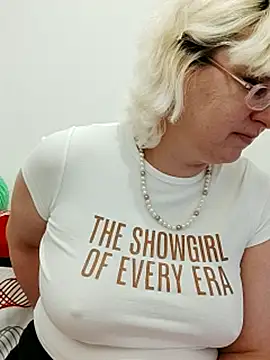 VikaKing online show from 11.05.25