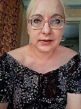 VikaKing online show from 04.06.26