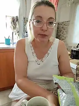 Snapshot of VikaKing chatting on 06.16.26 VikaKing online show from 06.16.26