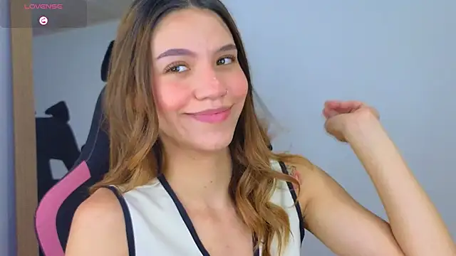 Snapshot of AntonellaaRossii chatting on 07.17.26 AntonellaaRossii online show from 07.17.26