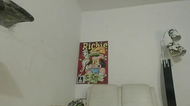 Thomasjons  online show from 11.21.25