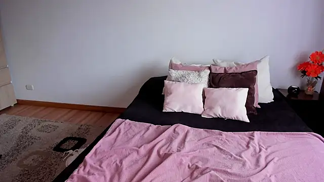 Kata Soler  online show from 01.12.26