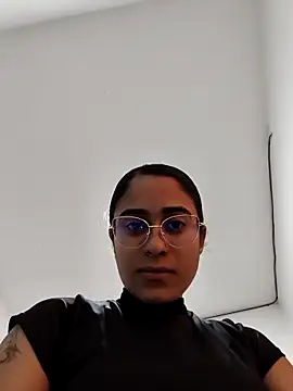 Snapshot of Daislalezma chatting on 03.29.26 Daislalezma online show from 03.29.26