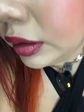 Snapshot of pamelalambert chatting on 04.25.26 pamelalambert online show from 04.25.26