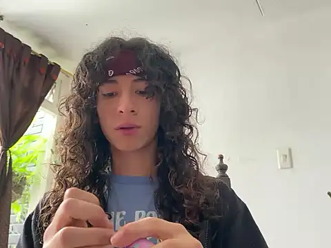 camille delrey online show from 10.16.25