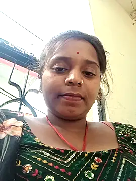 Hot crety online show from 11.03.25