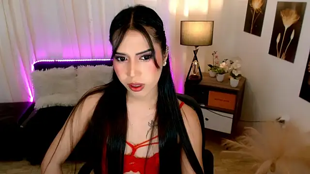 Sassy Suzuhime online show from 10.21.25