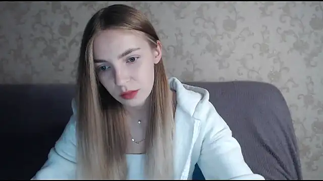 HitGyrl online show from 11.09.25