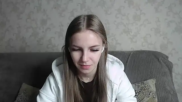 HitGyrl online show from 03.04.26