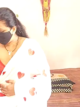 Snapshot of sneha_bebo chatting on 07.25.26 sneha bebo online show from 07.25.26