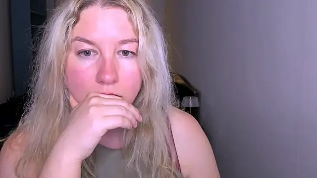 Snapshot of NancySanders chatting on 07.04.26 NancySanders online show from 07.04.26