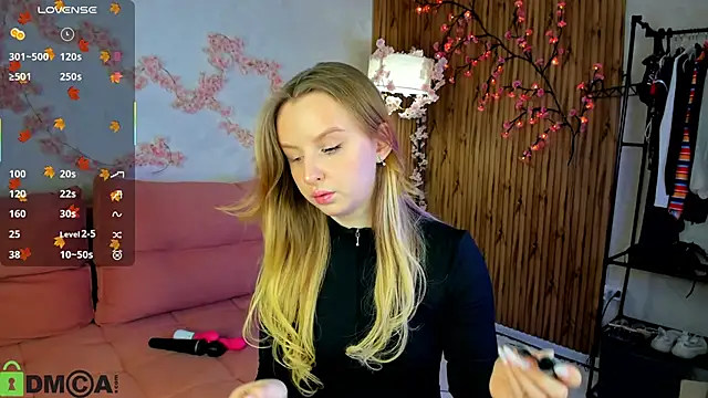 Rina Panic online show from 11.03.25