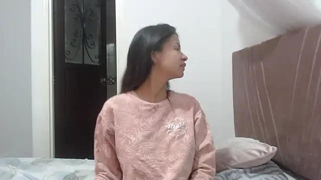 Snapshot of nathaly_jones_ chatting on 04.20.26 nathaly jones online show from 04.20.26