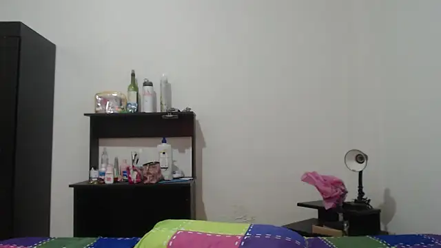 Snapshot of nathaly_jones_ chatting on 05.11.26 nathaly jones online show from 05.11.26